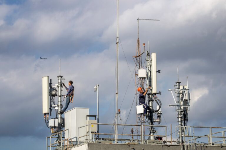 “This Changes Everything”: 6G Networks Promise Sustainable Urban Life (But Are You Ready for the Shift?)
